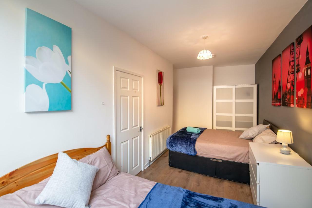 3 Bedroom Apartment Newcastle City Centre Exterior photo
